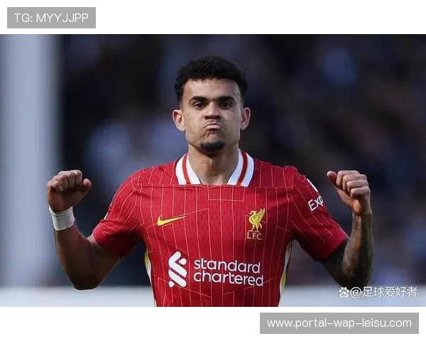 拜仁替补席反应：迪亚兹反超进球后教练组庆祝